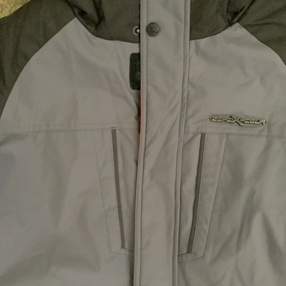 Boys winter jacket - Picture 4 of 4
